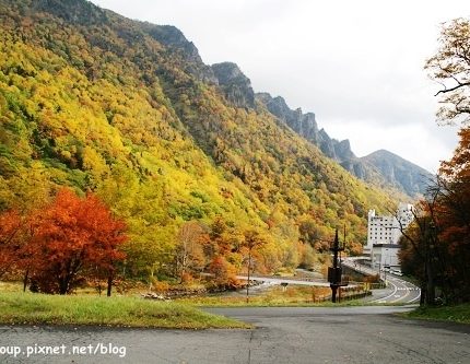 秋天旅行．北海道的楓紅與溫泉